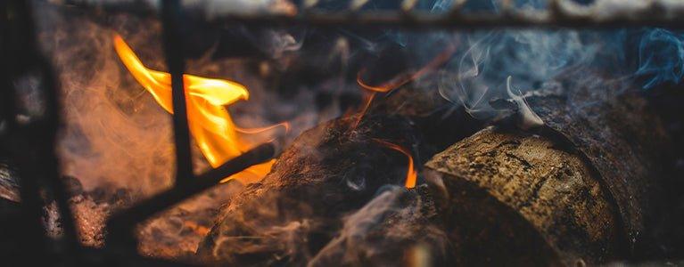 【ヨーラー製品003】春の足跡を見つけよう！焚き火の炎が揺らめいていてしめす方向へ - Yolerhome