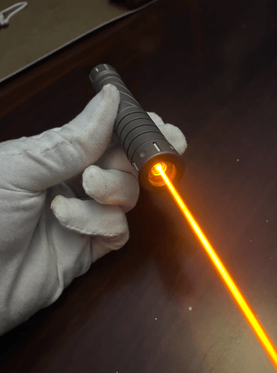 593nmレーザーポインタ - Yolerhome