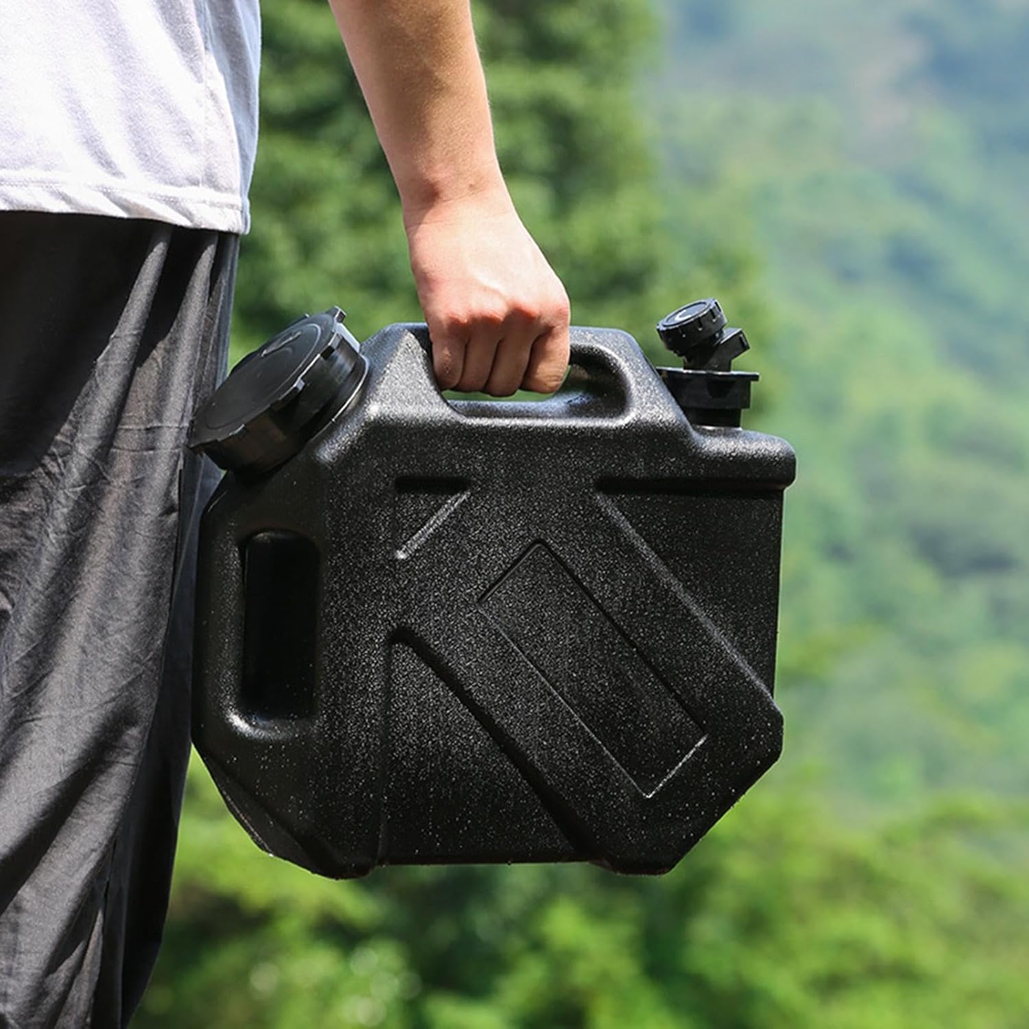 【2025年新アップグレード】ウォーターコンテナ、ウォーターキャリア 蛇口付き ドリンクコンテナ ネジ蓋付き ウォータージャグ ウォーターバケツ サバイバルキャンプ 釣り用 (緑, 35cmx14cmx32cm 10L) - Yolerhome