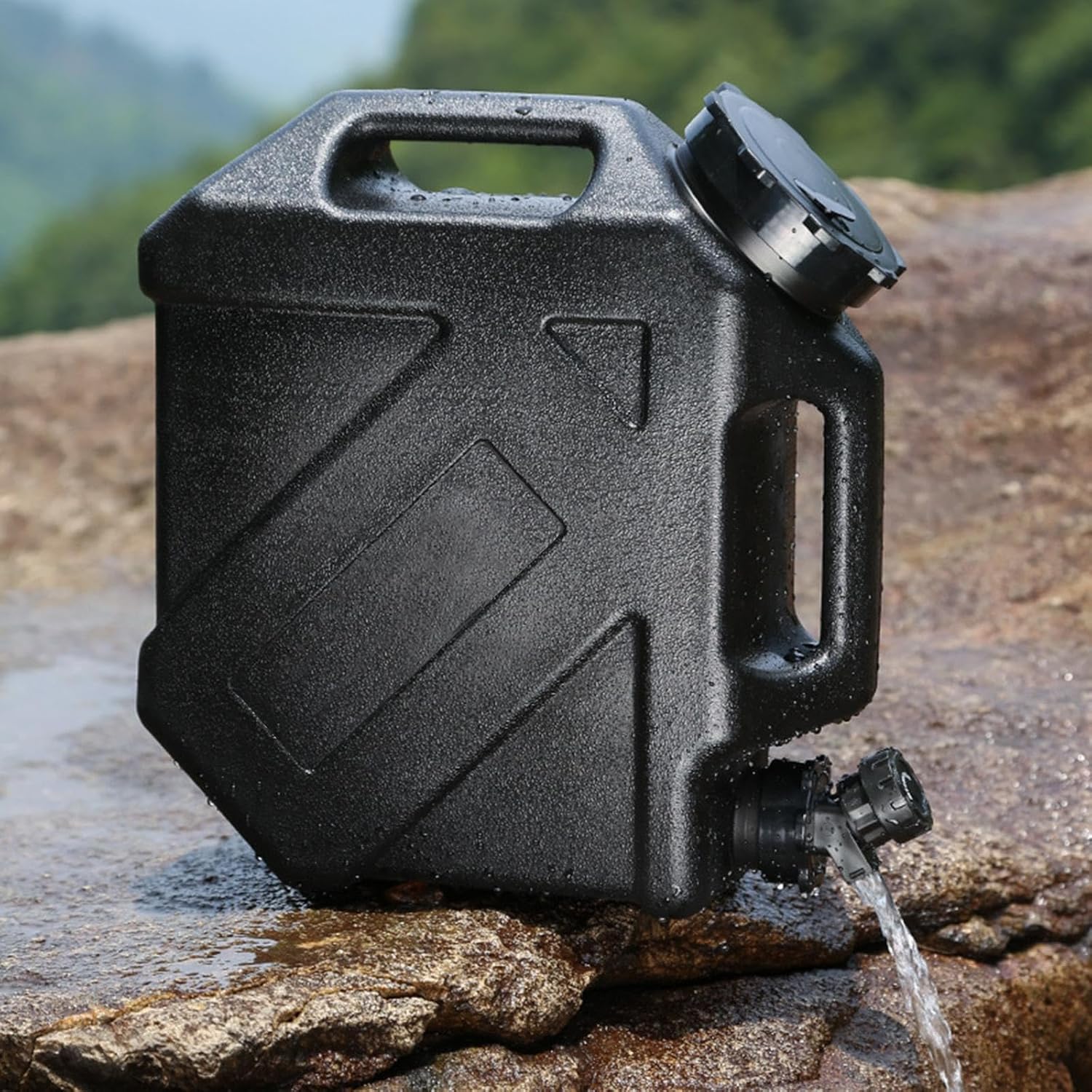 【2025年新アップグレード】ウォーターコンテナ、ウォーターキャリア 蛇口付き ドリンクコンテナ ネジ蓋付き ウォータージャグ ウォーターバケツ サバイバルキャンプ 釣り用 (緑, 35cmx14cmx32cm 10L) - Yolerhome