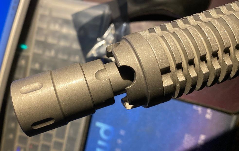 すごいレーザー ポインター 注目商品 30000mw最強グリーンレーザー超強力 超高出力 5in1星キャップ付き タバコ/マッチに火を付ける 風船がわれる 星空観察 カラス撃退【最安挑戦＆送料無料！】青色もあります - Yolerhome