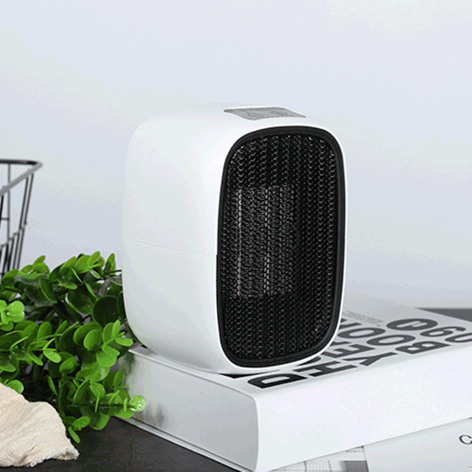 電気ファンヒーター 小型 500W ポータブルヒーター 省エネ 即暖 速暖 広域散熱 自動恒温設計 阻燃隔熱材料採用 PTC熱保護器＆過熱溶断 安全暖房デスクヒーター コンパクト 軽量 家庭用・オフィス用・足元用 パーソナル電気ヒーター 冬の防寒対策 - yolerヒータ - Yolerhome