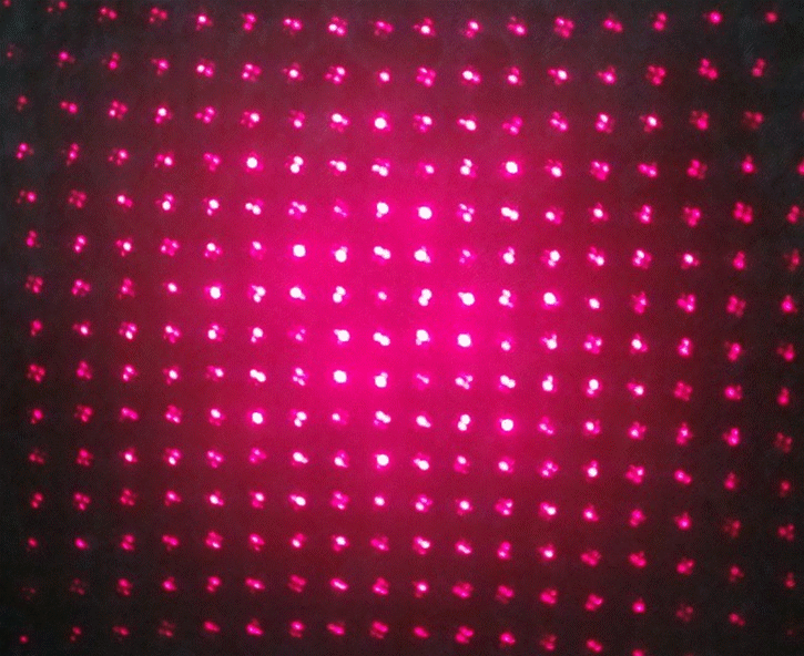 【 強力 100mW 】レーザーポインター USB充電式 赤レーザー 長距離 カラス避け ズーム調節 強力 12時間連続照射 指示棒 会議 天体観測 夜釣り 登山 - Yolerhome