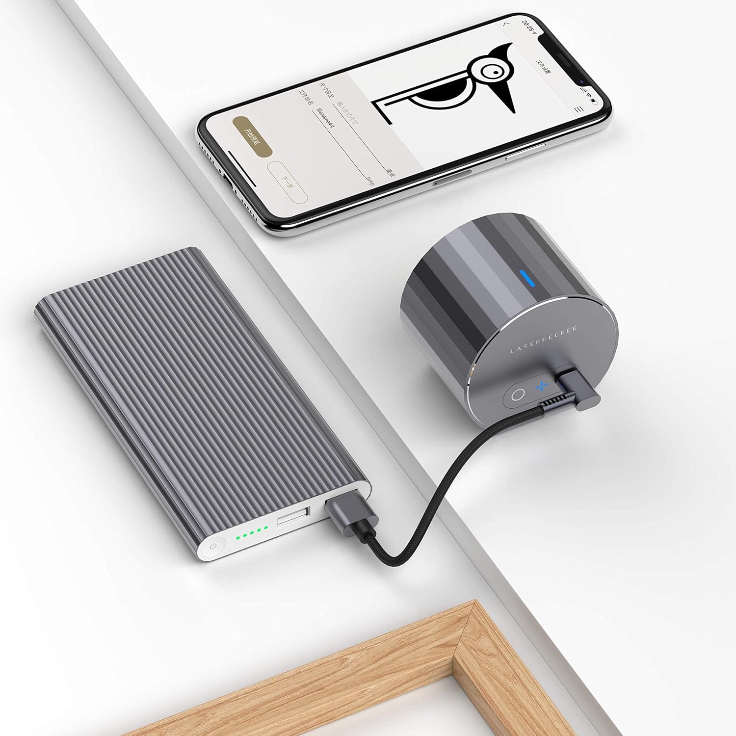 レーザー彫刻機 折り畳み式 小型 レーザー刻印機 超コンパクト 初心者向けレーザー彫刻 家庭用レーザー加工機 DIY プレゼント 木 紙 革 布 果物 加工可 日本語アプリ簡単操作 PC使用不可 レーザークラス1 (電動スタン付き) - Yolerhome