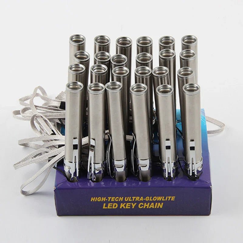 ミニLED懐中電灯 ステンレス製ペン型 強力ライト 7号電池式 軽量ポータブル 家庭用・アウトドア携帯用ライト - Yolerhome