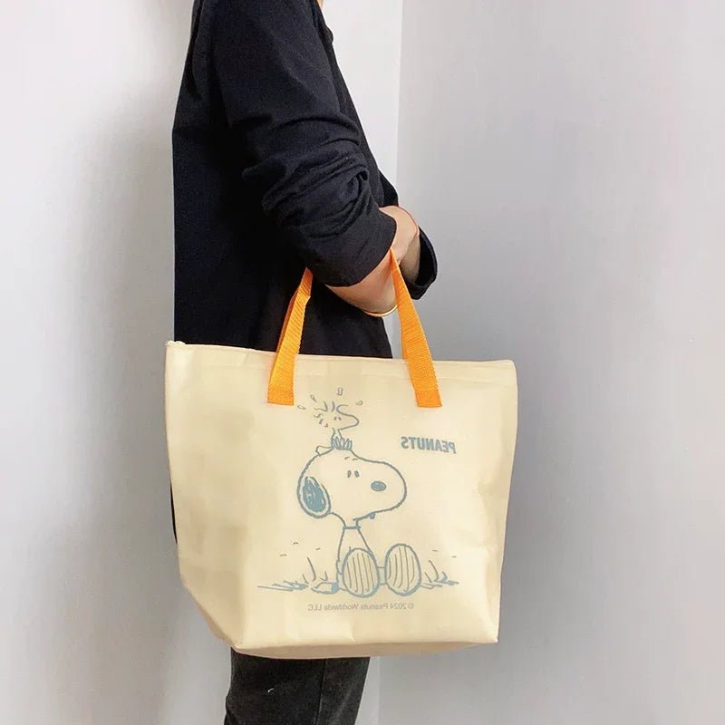 【スヌーピー】スヌーピーメイト保冷温バッグ【ブルーグレーイエロー】漫画スヌーピー 大容量 不織布 厚いアルミフィルム 保冷保温アイスバッグ ハンドバッグ - Yolerhome