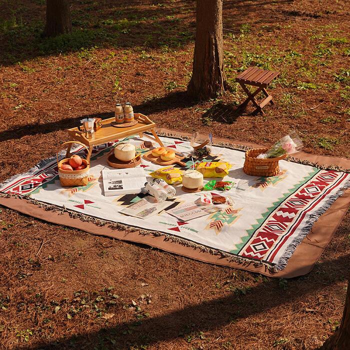 レジャーシート ラグ ピクニックマット テーブルクロス ソファーカバー ベッドカバー ひざ掛け 多機能 - Yolerhome