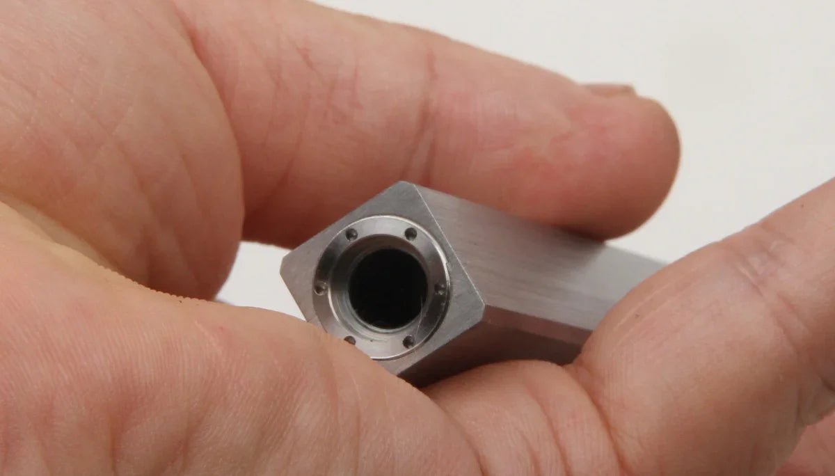 SANWUレーザーポインター 小型四角ステンレス製 指星ペン Bluetoothアプリ制御 USB充電式 教育用・デモ用 - Yolerhome