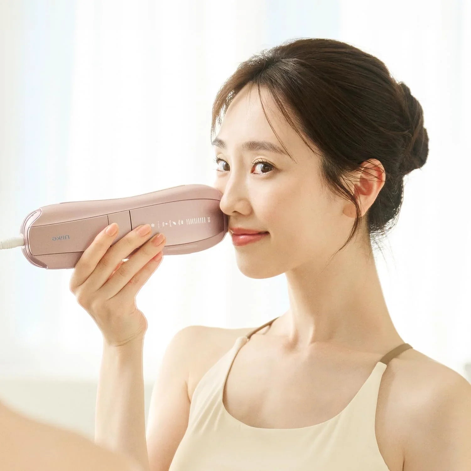 【正規品】Ulike 脱毛器 Air10 光美容器 髭/脇/VIO/脚/腕 全身対応可能 週に3回で効果実感 【メーカー2年保証/特許取得済みサファイア冷却技術でほぼ無痛】 自動連続照射 時短ケア ダブルランプ SHRモード付き 家庭用光美容器 メンズ レディース (ホワイトゴールド) - Yolerhome